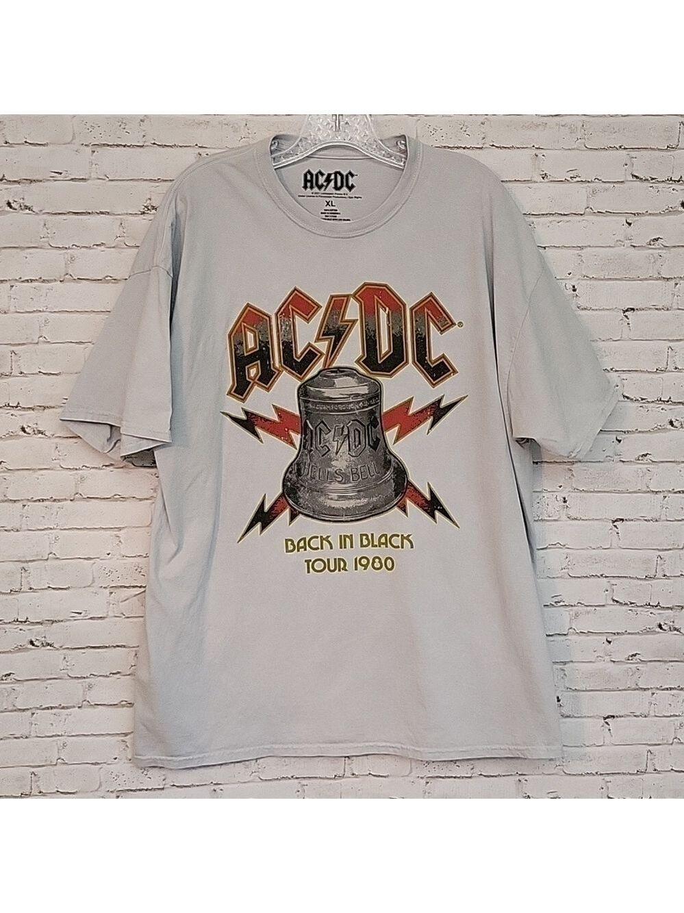AC/DC Men's Back In Black Tour 1980 Logo Graphic Gray T-Shirt, Size XL